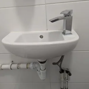 3 basin taps - Image 2