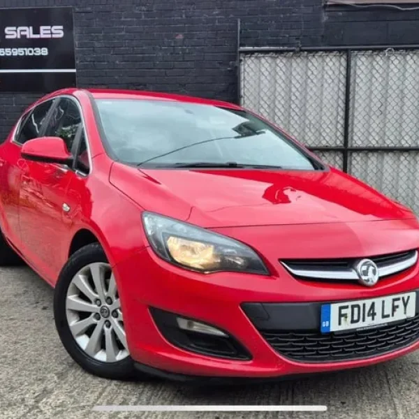 Vauxhall Astra hatchback 2014 manual 1686cc 5-door