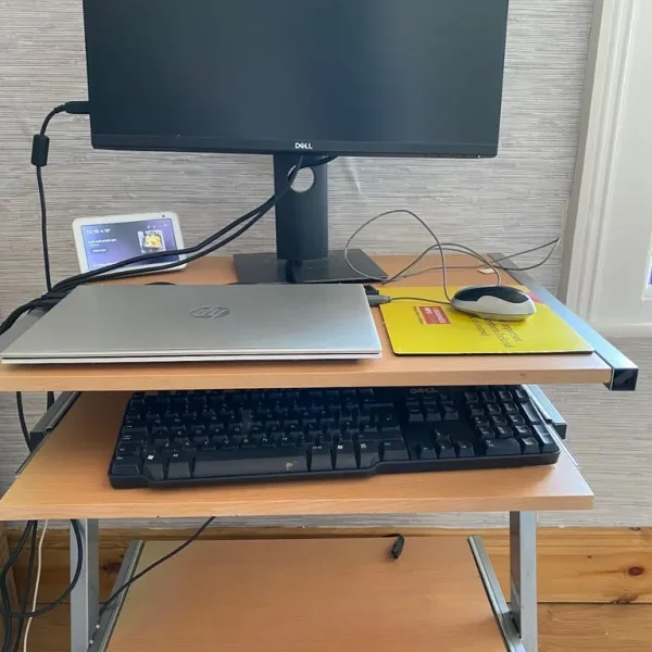 Computer desk
