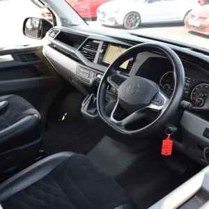 2022 VW Transporter 2.0 TDI Highline Panel Van 5dr Diesel DSG - Image 3