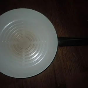 2 Circulon Pots and Frying Pan - Image 4