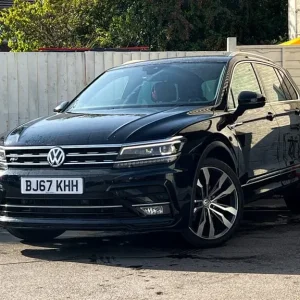 2017 Volkswagen Tiguan 2.0 TDI R-Line SUV 5dr Diesel DSG Euro 6 - Image 2