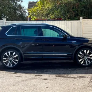 2017 Volkswagen Tiguan 2.0 TDI R-Line SUV 5dr Diesel DSG Euro 6 - Image 6