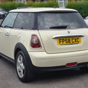 2008 MINI Hatch 1.4 One Euro 4 3dr HATCHBACK Petrol Manual - Image 7