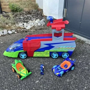 PJ Masks transforming HQ Truck + 2 Cars + 1 character