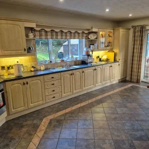 Kitchen units - Image 2