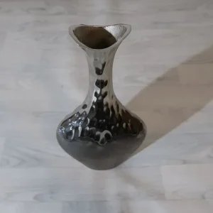 Silver Hammered Metal Vase with Textured Finish - Image 4