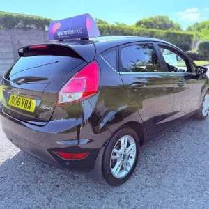 2016 Ford Fiesta 1.0 EcoBoost 5-door manual in black - Image 4