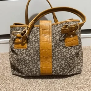 Vintage DKNY Handbag - Image 7