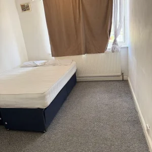Double room to rent - Image 3