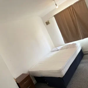 Double room to rent - Image 6