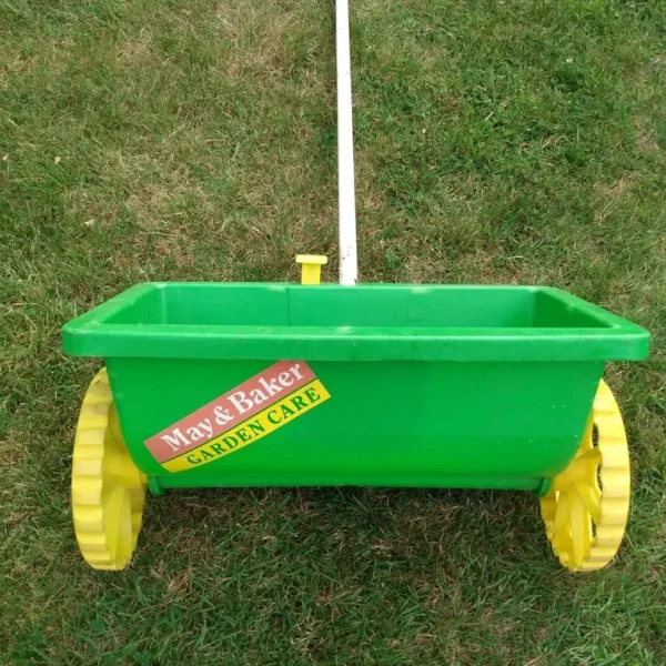 LAWN SPREADER