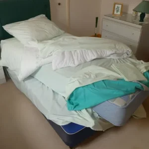 Two single beds with everything you need - Image 4