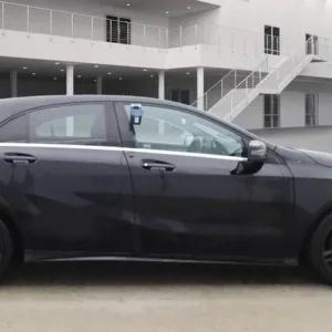 2017 Mercedes-Benz A Class 1.5 A180d AMG Line 7G-DCT Euro 6 (s/s) 5dr Hatchback - Image 5