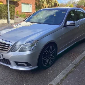 Mercedes-Benz E-Class Saloon 2011 - Image 5