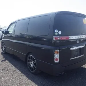 2009 Nissan Elgrand 2.5 Highway Star – Heated Black Leather Seats, Twin Power Doors, 8MP Camera - Image 6