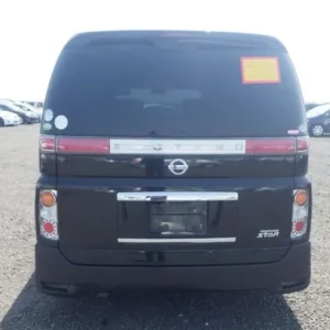 2009 Nissan Elgrand 2.5 Highway Star – Heated Black Leather Seats, Twin Power Doors, 8MP Camera - Image 7