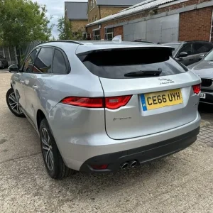 2016 Jaguar F-Pace 2.0d R-Sport 5-door AWD Estate - Image 4