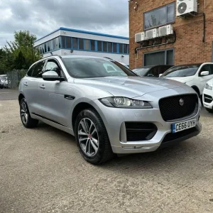 2016 Jaguar F-Pace 2.0d R-Sport 5-door AWD Estate - Image 7