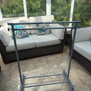 adjustable clothing rail