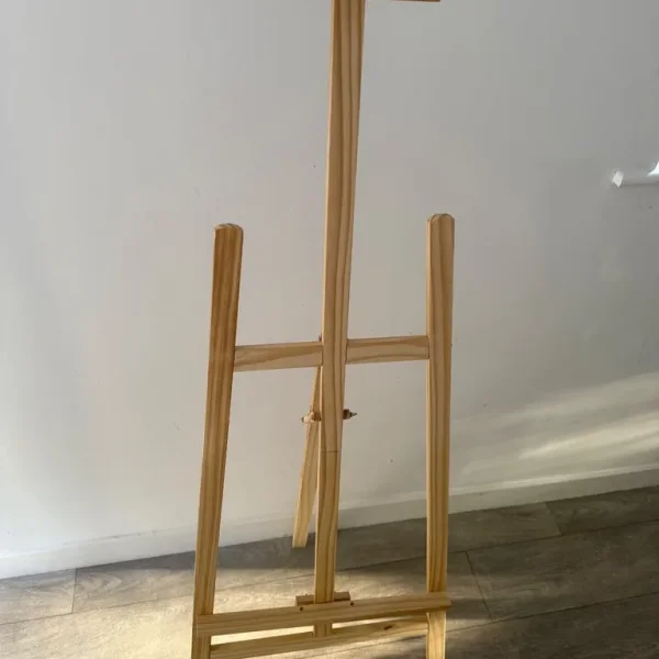 Woden Easel Stand