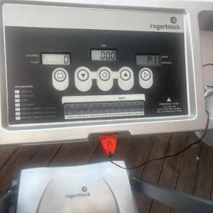 Treadmill with foldable design - Image 2