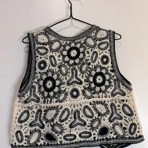 Embroidered Blouse Jacket - Image 3