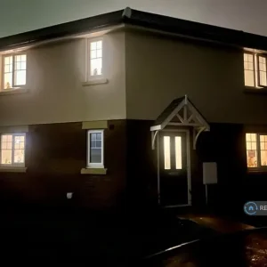 3 bedroom semi-detached house in Hoghton - Image 8