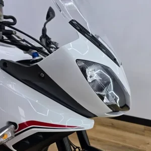 Triumph Tiger 1050 Sport - White - 2013 - Centre Stand, Single Sided Swingarm - Image 3