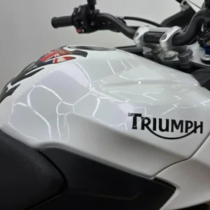 Triumph Tiger 1050 Sport - White - 2013 - Centre Stand, Single Sided Swingarm - Image 8