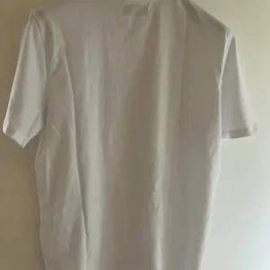 WHITE T-SHIRT SIZE M BRAND NEW - Image 4