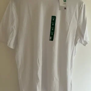 WHITE T-SHIRT SIZE M BRAND NEW