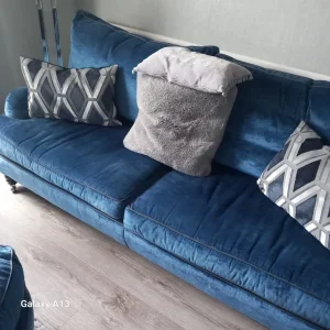 3 seater sofa and chair 💺 - Image 2