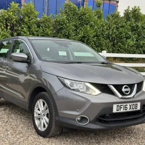 2016 Nissan Qashqai 1.2 DIG-T Acenta 2WD Euro 6 (s/s) 5dr Hatchback Petrol Manual - Image 7