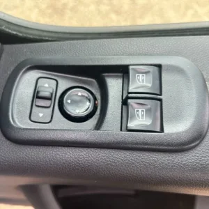 2020 Renault Master 2.3 Diesel 4x4 Business Panel Van - Image 8