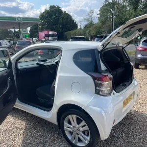 2010 Toyota IQ VVT-i Hatchback - Image 4