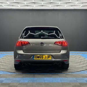 2016 Volkswagen Golf 2.0 TSI BlueMotion Tech R 4Motion 5-door hatchback - Image 6