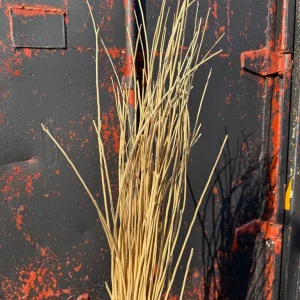 Vase with bamboo sticks - Image 4