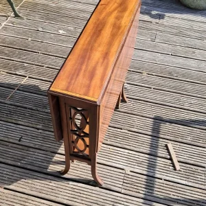 Edwardian Mahoany table - Image 2