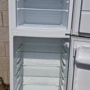 Zanussi fridgefreezer - Image 8