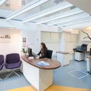 Furnished office spaces for 4 to 50 desks - Image 2