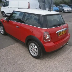 2012 MINI Cooper D 1.6 Diesel 3 Door Hatchback - Image 5