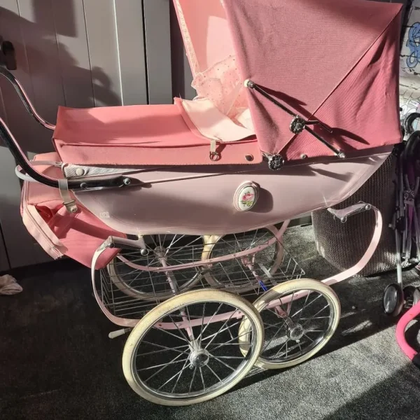 Dolls silver cross coach built pram