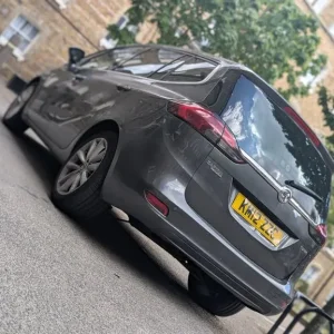 2012 Vauxhall Zafira Tourer 1.4 Petrol Manual - Image 3