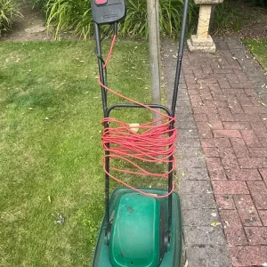 Qualcast hover light lawn mower