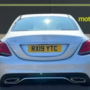 2019 Mercedes-Benz C-Class C300 AMG Line Premium 4dr 9G-Tronic (Parktronic Pa - Image 4