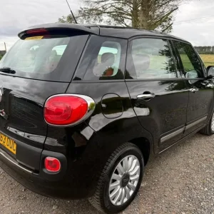 2013 Fiat 500L 1.4 Manual MPV - Image 2