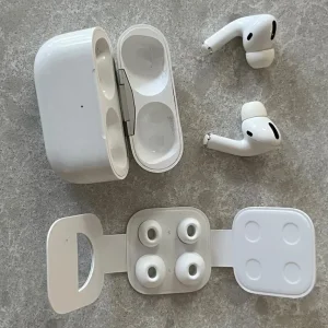 Apple AirPods Pro 1st Gen with genuine box and case - Image 5