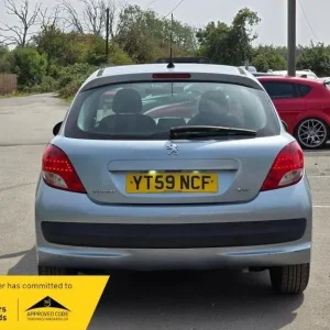 2009 Peugeot 207 1.4 Verve Euro 5 5-door hatchback petrol manual - Image 7