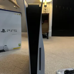 PlayStation 5 disc edition - Image 2